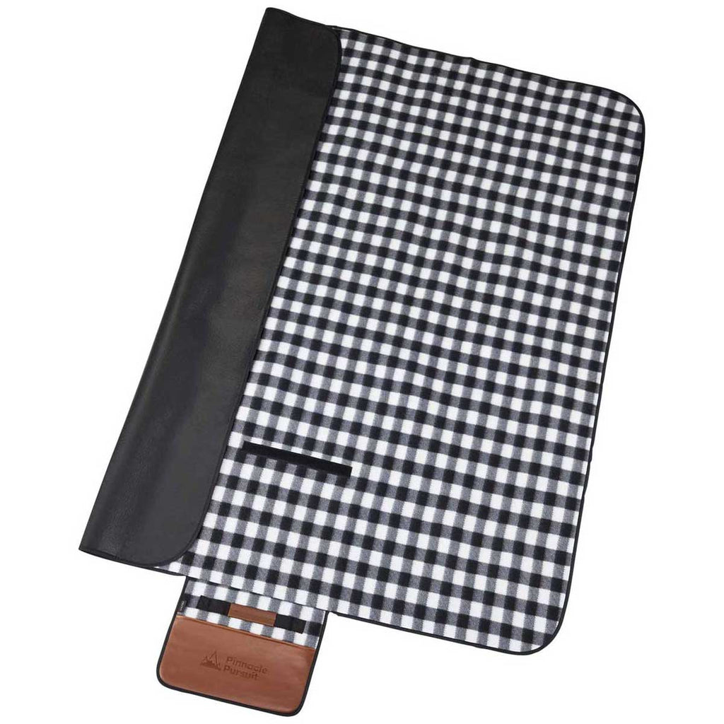 Field & Co. White/Black Buffalo Plaid Picnic Blanket